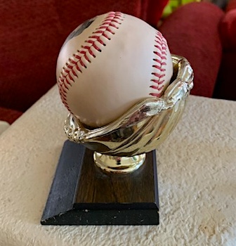 Baseball Holder Display w Baseball