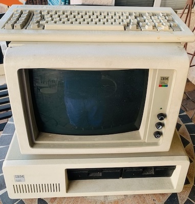 Vintage 1980s IBM Personal Computer 5150