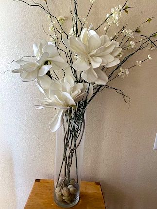 Floral in Clear Vase align=