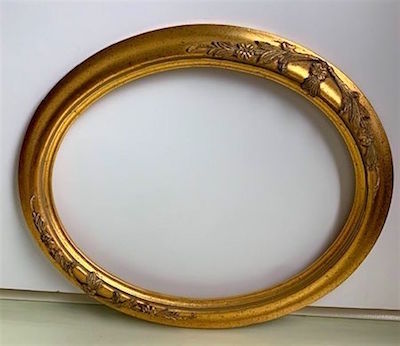  Medium Oval Picture Frame