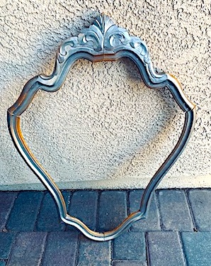  Medium Oval Picture Frame