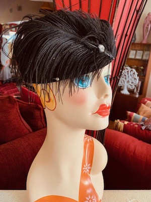 Vintage 1940s Pillbox Hat Black Felt with Ostrich Feather 