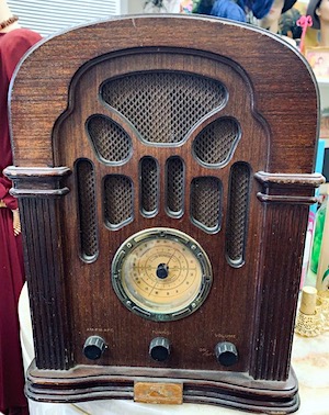 Vintage 1990s  Ritz 411A Radio Cassette Player Wood Case
