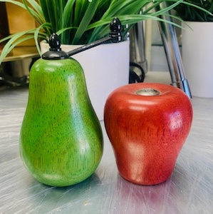 Apple Pear Shakers