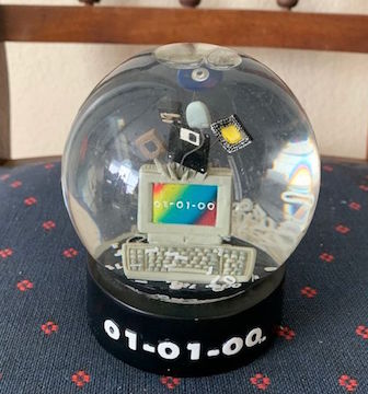 Snow Globe YK00