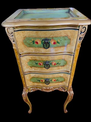 Vintage Venetian Style Carved Wood Side/End Table