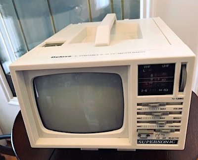 Vintage Portable Black and White TV w Radio
